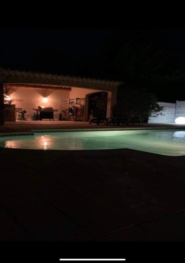 Вилла … Et La Fourmi Saumane-de-Vaucluse Экстерьер фото